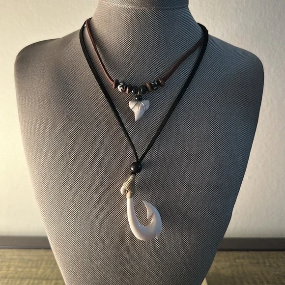New Hawaiian Shark Tooth & Beaded Necklace - Picture 8 of 8